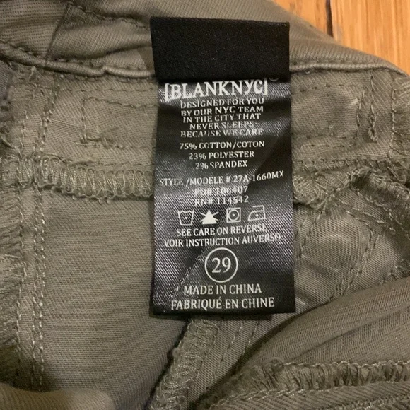 BLANKNYC Women's The Reade Crop Olive Ankle-Zip Skinny Cargo Jeans, Size 29 - Picture 7 of 8